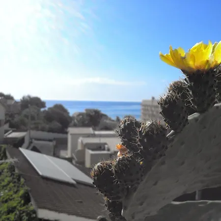 Maison d'hôtes Due Passi Dal Mare *