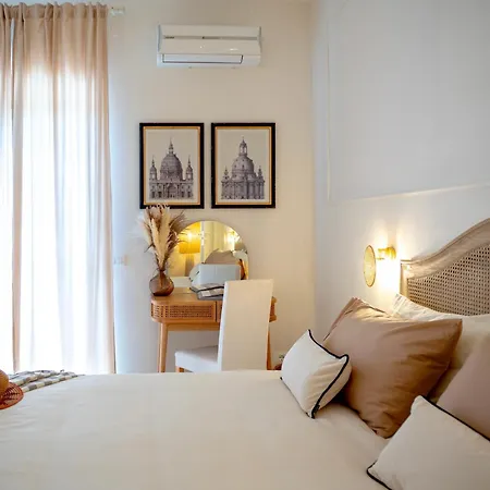 Due Passi Dal Mare Guest house