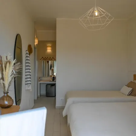 Due Passi Dal Mare Guest house