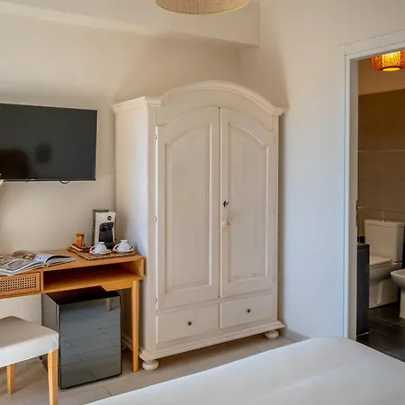 Due Passi Dal Mare Guest house